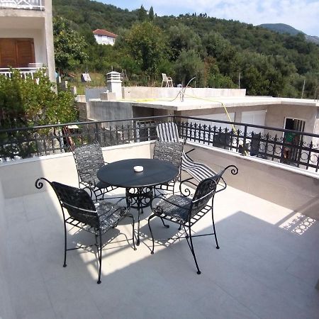 Apartman Dajoda 1 Bijela Exterior foto