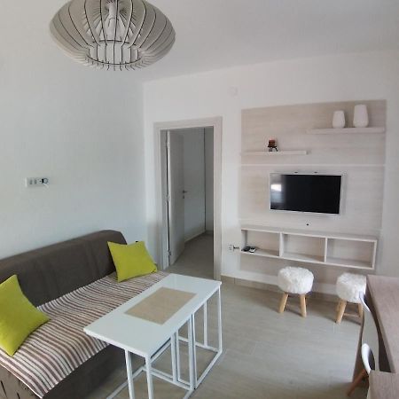 Apartman Dajoda 1 Bijela Exterior foto