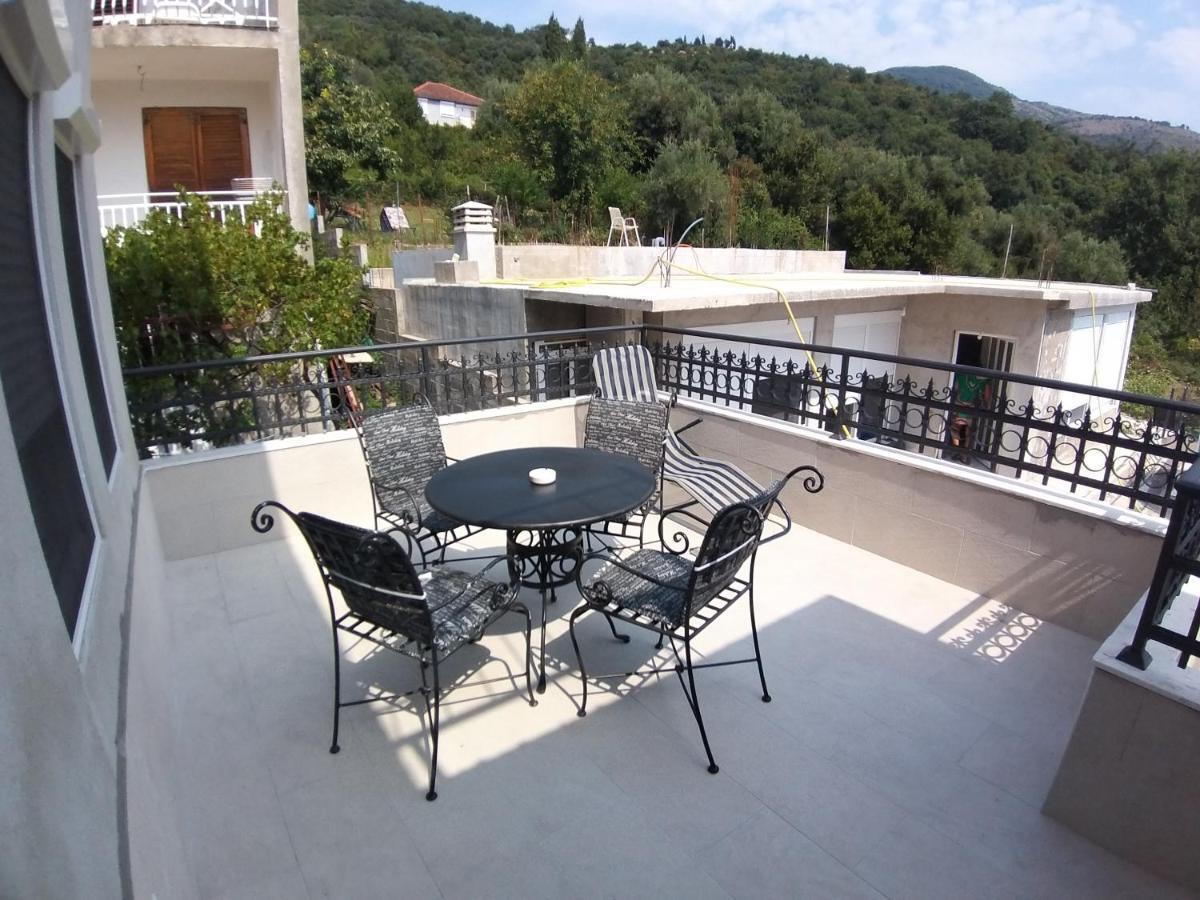 Apartman Dajoda 1 Bijela Exterior foto