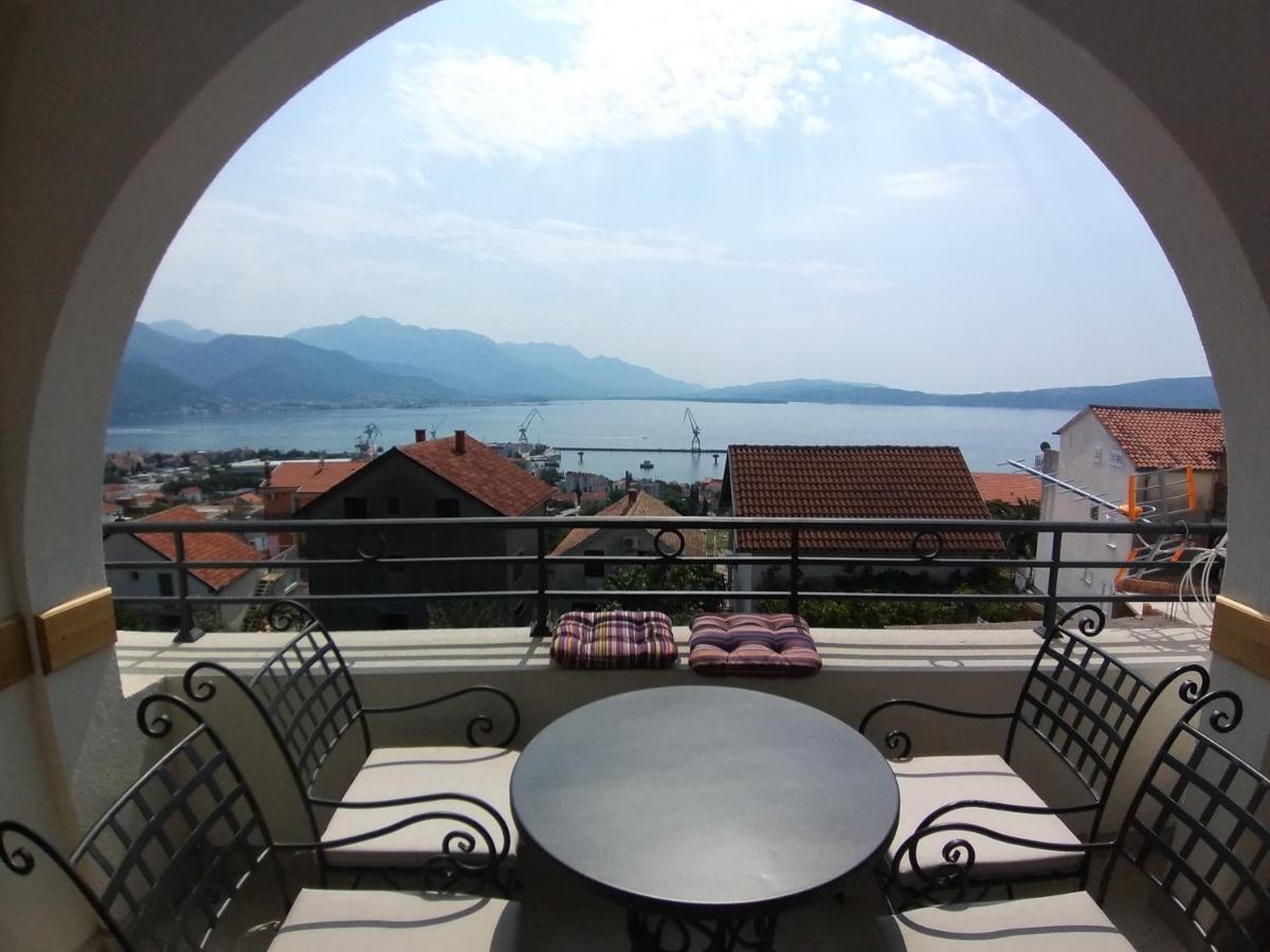 Apartman Dajoda 1 Bijela Exterior foto